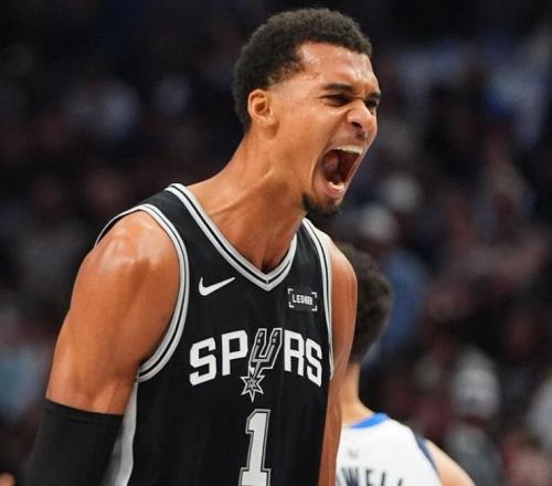 11勝0負(fù)！聯(lián)盟第1！西部豪門露出冠軍相，文班亞馬表態(tài)MVP