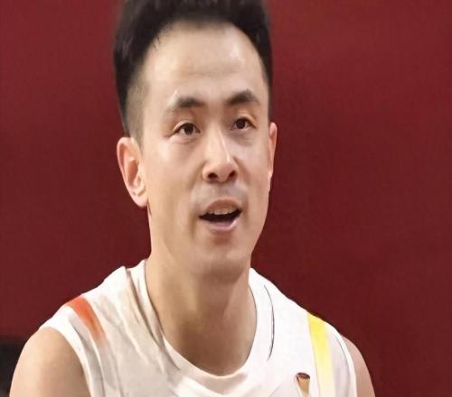 中國男籃為什么能逆轉(zhuǎn)日本郭士強毫不客氣說出原因，說得太實