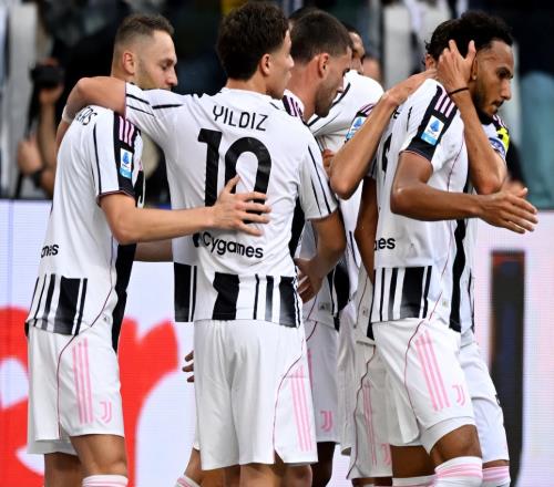 多項(xiàng)續(xù)約即將完成，難掩鋒線崩塌：尤文圖斯引援團(tuán)隊(duì)的災(zāi)難性失職