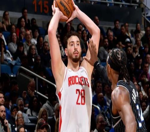 先發(fā)控衛(wèi)下場(chǎng)后，火箭內(nèi)線支柱的表現(xiàn)立刻有了顯著的提升