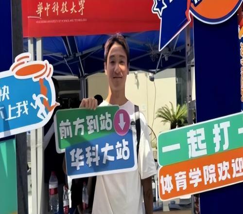 喜訊！蓉城新帥真有兩把刷子，已在熱身賽同時(shí)激活韋世豪和席爾瓦