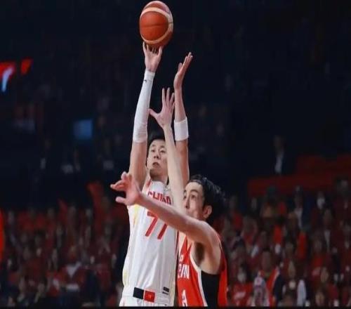 中國男籃對陣臺北胡明軒繼續(xù)免費看球，留給張鎮(zhèn)麟的弱隊不多了