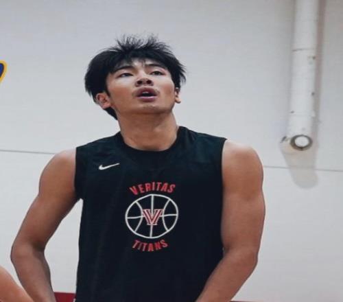 又爆了！張博源砍24+9，ESPN給88分評四星球員！14所大學搶著要！