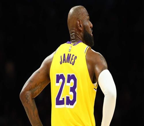 湖人僅剩24場常規(guī)賽！名宿直言：詹姆斯今年就該離開湖人