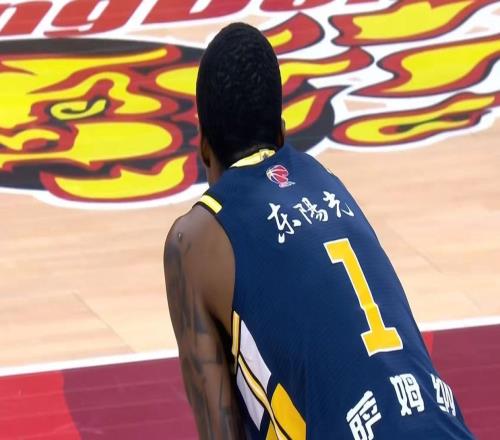 2米08身高+頂級護框！廣東最適合的大外援曝光，朱芳雨要出手了