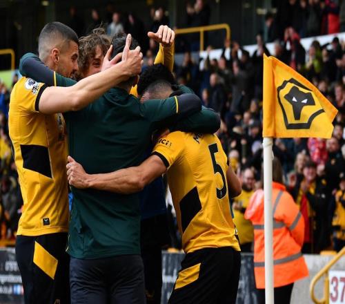 隨著倒數(shù)第一20爆冷+曼聯(lián)笑納！英超最新積分榜：維拉5輪丟10分