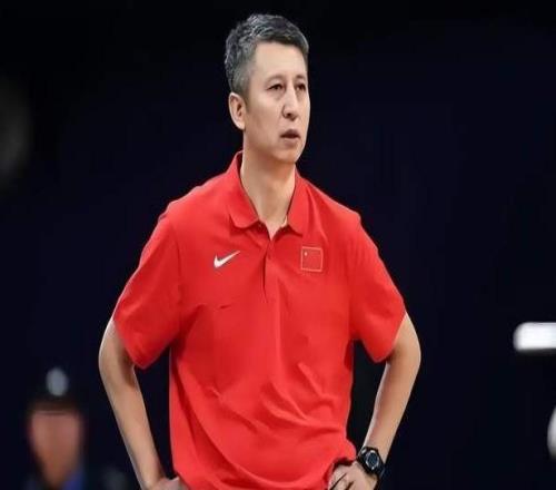 國(guó)際籃聯(lián)道歉，裁判名單公布，兩人吹過(guò)CBA，中國(guó)籃協(xié)心血白費(fèi)了