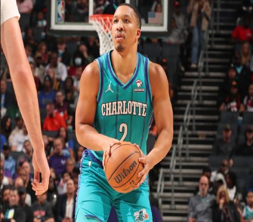 笑不活了！格威造謠詹姆斯，慘被大莫打臉，火速道歉：我錯(cuò)了