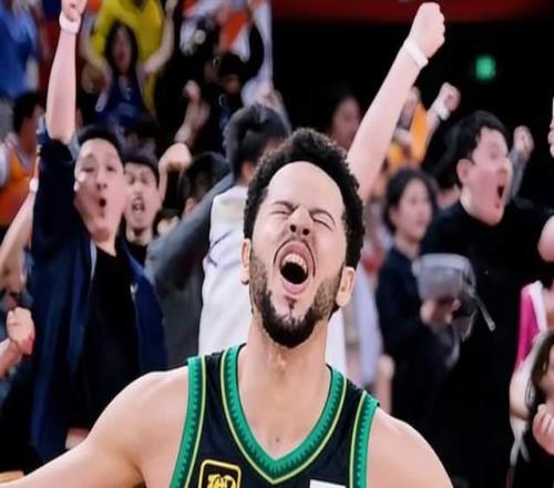 終于來了！遼籃新援抵達(dá)沈陽，三分命中率高，烏戈放手沖季后賽吧