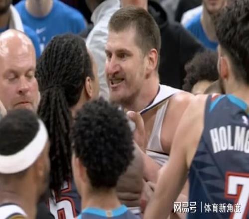 真急了，這忍不了！約基奇第一次