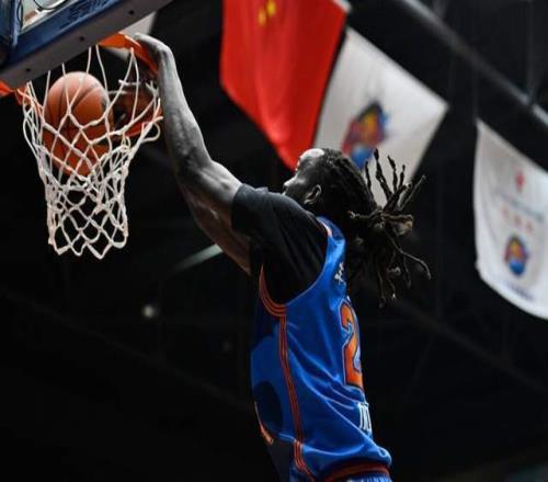 繼續(xù)選擇擺爛！CBA前總冠軍裁掉隊內(nèi)僅有2名外援，下賽季或被降級