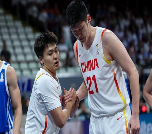 從落后11分到逆轉取勝！中國男籃贏了，卻暴露大問題