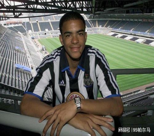 曾是曼聯(lián)和切爾西的菜與隊友打架，與恩師鬧翻，毀于傷病和性格