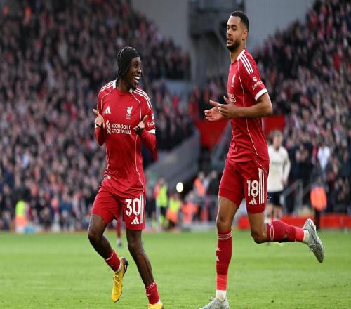 進(jìn)球大戰(zhàn)！英超3場比賽狂轟19球