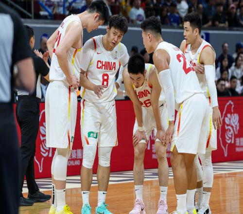 中國(guó)男籃10093中國(guó)臺(tái)北隊(duì)！球員評(píng)分，3人滿(mǎn)分，2人低迷或遭棄用