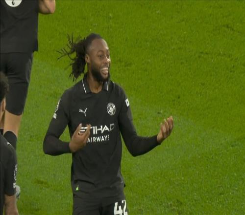 塞門約談吉他慶祝動作：有朋友說我應(yīng)該做點(diǎn)有趣的慶祝動作