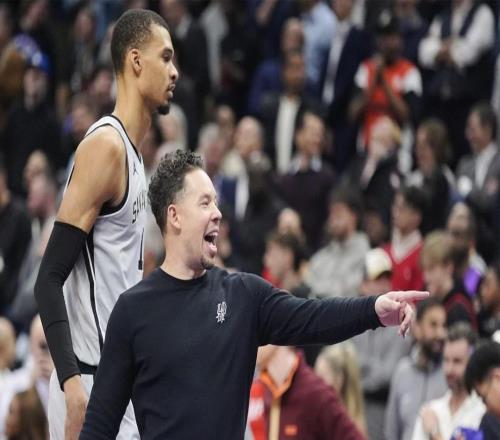 開心，馬刺隊(duì)主教練米奇約翰遜坦誠談及11連勝