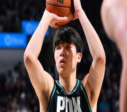 楊瀚森復(fù)出2+1！開拓者慘敗難阻黃蜂17戰(zhàn)14勝米勒26+8+6三分