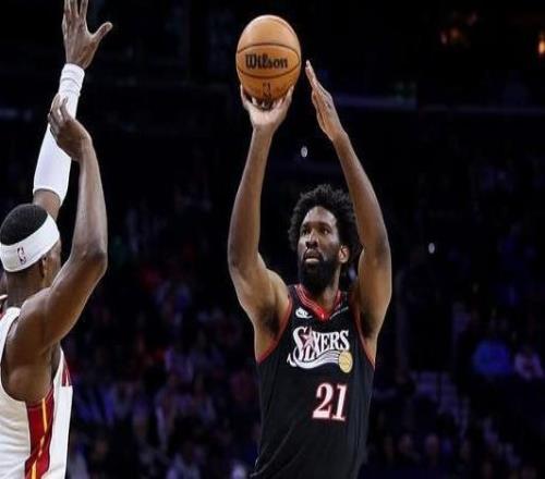 76人：恩比德遭遇右側(cè)腹斜肌拉傷將缺席未來三場比賽