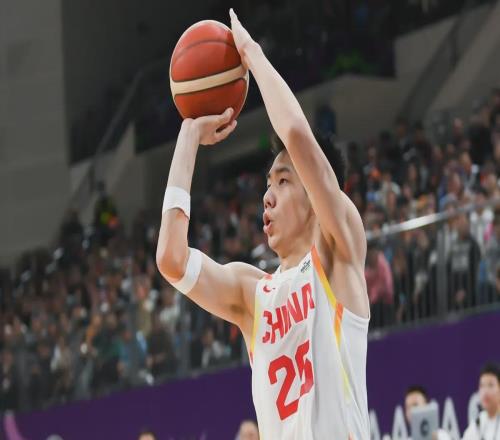 11分絕境逆轉(zhuǎn)！李弘權(quán)+21正負(fù)值暗藏玄機(jī)，中國(guó)男籃贏在哪