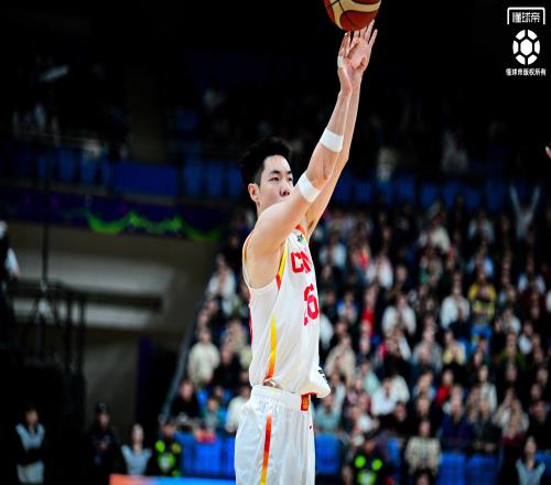 韓喬生社媒：團(tuán)結(jié)就是力量！本場(chǎng)MVP我要頒給朱俊龍