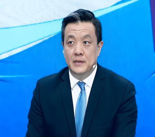 男籃贏7分！楊健大贊1人：能攻能守，起到了奇兵的作用