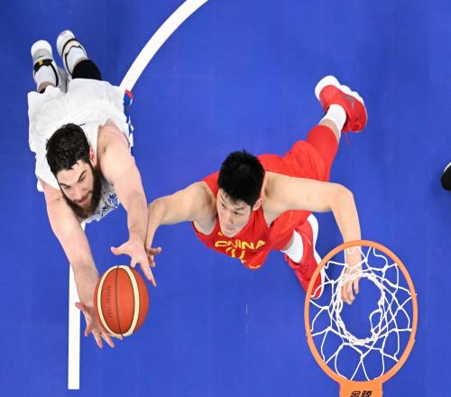 追光中國男籃，請繼續(xù)放手一搏！