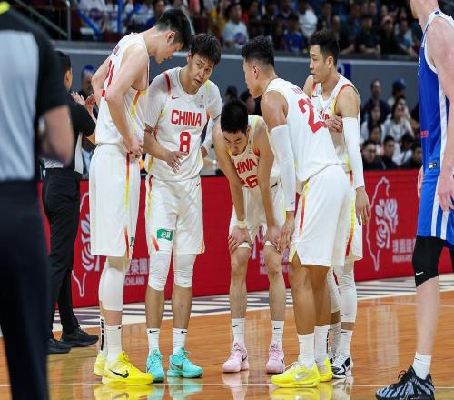 中國(guó)男籃贏球卻仿佛回到了老路！楊毅：不理解身高竟比中國(guó)臺(tái)北低