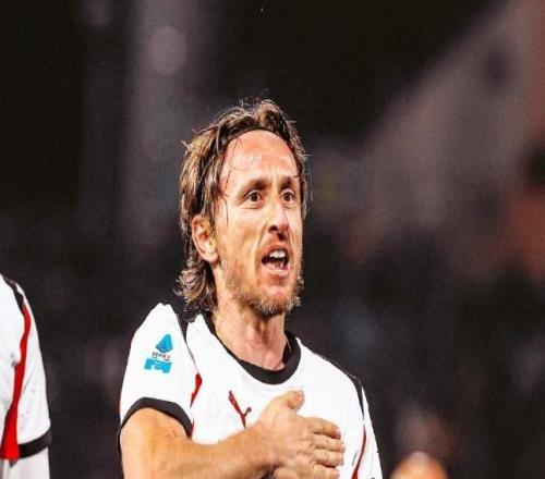 鐵衛(wèi)90分鐘破僵局，萊奧自我救贖！AC米蘭20升班馬，下輪戰(zhàn)國(guó)米