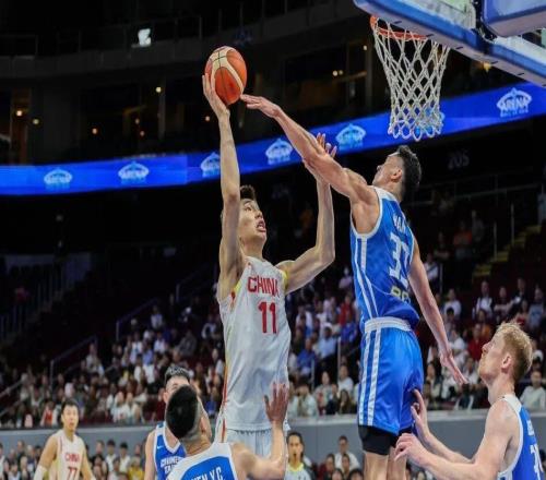 男籃世界杯預(yù)選賽中國(guó)隊(duì)10093擊敗中國(guó)臺(tái)北隊(duì)