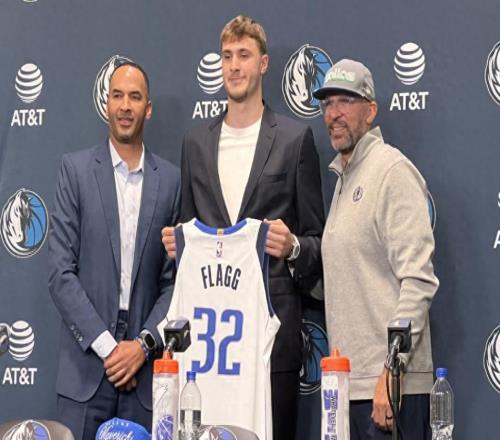 誰有他勵(lì)志22歲落選NBA，如今卻15+5+3，已成狀元最佳副手！