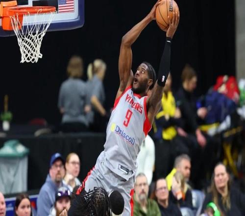 拿下賽季新高！火箭二隊(duì)鋒線新秀的得分能力也在不斷被開發(fā)出來