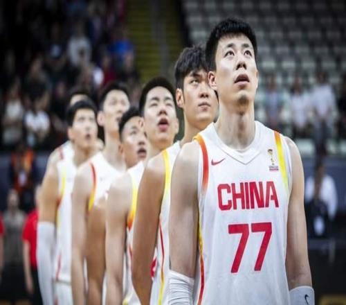 最新排名！日本領(lǐng)跑，韓國第2，中國男籃2勝2負第3，再贏1場出線