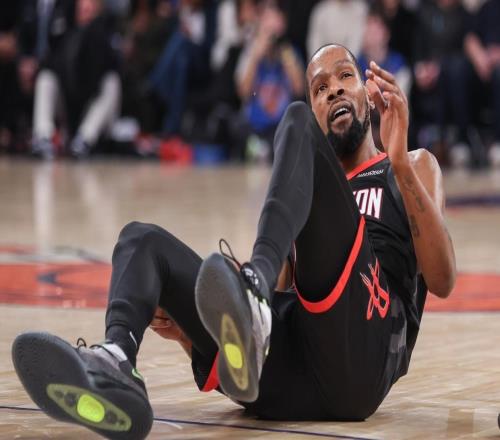 砍10+11+5！火箭隊伊森投籃數(shù)據(jù)太奇特：底角超神，換位置太普通