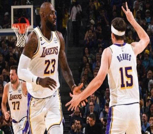 單方面吊打勇士隊！三人合砍66分，湖人隊輕松大勝