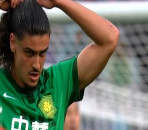 國安半場領(lǐng)先！海港兩度中柱，拉莫斯遭炮轟：太冒失隱患太大