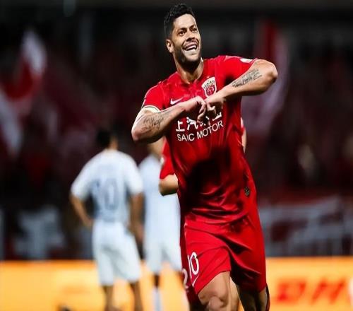 蔣光太和吾米提江之后，上港又迎來一位靠譜中衛，表現可圈可點