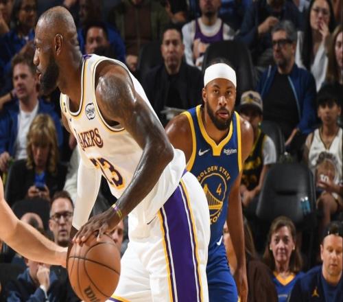 28分鐘22+9+7提前打卡！41歲詹皇又創(chuàng)三紀(jì)錄美記諷刷數(shù)據(jù)遭打臉