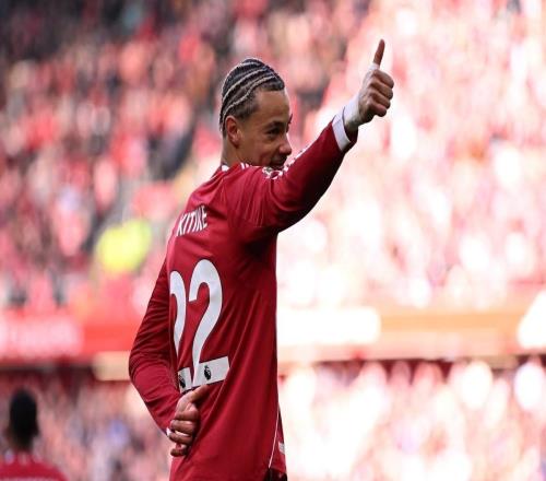 自薩拉赫以來，?；倏耸鞘孜焕锲质仔阗惣敬蛉?6球的球員