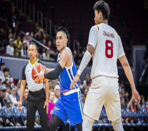 媒體人：中國男籃是一支很難執(zhí)教的球隊，信心像玻璃一樣易碎