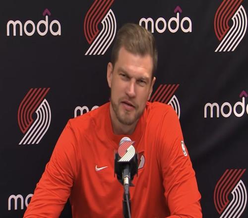 斯普利特：球員們腿像灌了鉛一樣沉，開(kāi)局慢熱的情況需要解決