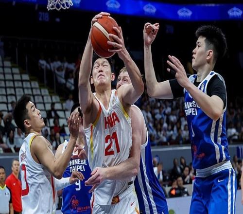 中流砥柱！接下來中國隊(duì)還是應(yīng)該以他為內(nèi)線核心進(jìn)行建隊(duì)