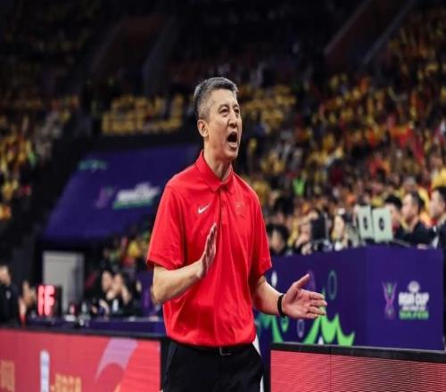 爭議！FIBA替中國臺北半場開香檳，賽后疑陰陽中國男籃，幸虧沒輸