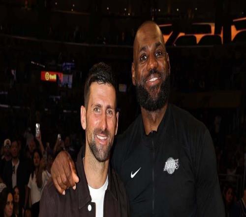 歷史第一人會(huì)面！德約科維奇擁抱詹姆斯！