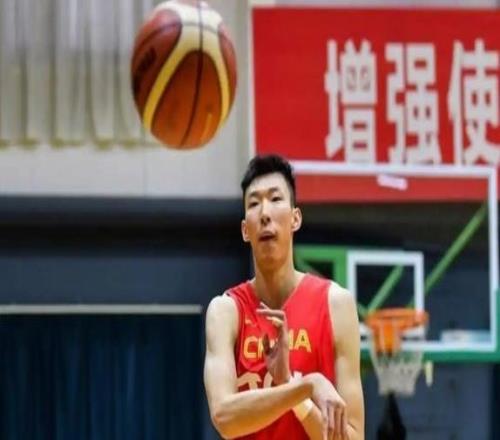 兩場世預賽過后，胡明軒等5名球員或無緣國家隊，周琦留隊查看