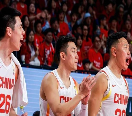 中國男籃世預賽總結：趙繼偉、胡金秋滿分，三人或無緣國家隊資格
