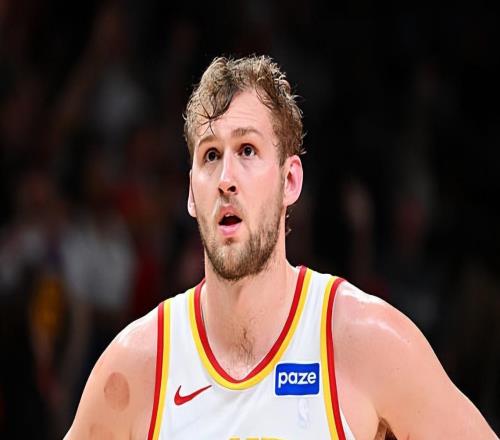 加盟老鷹后的表現(xiàn)依然出色，前火箭內(nèi)線的個人能力真是被低估了