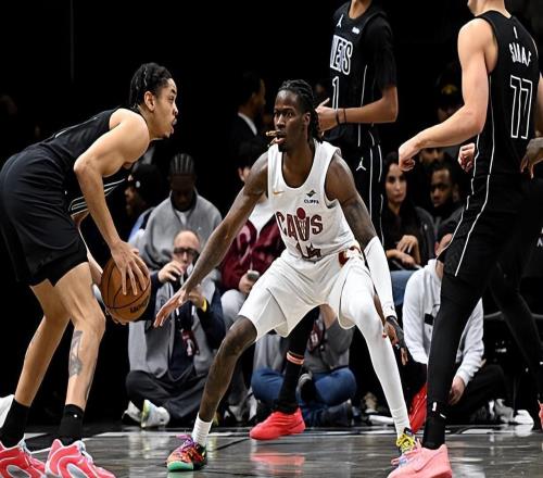 把頂級外線大閘白送給了騎士，真不知道國王到底在想些什么