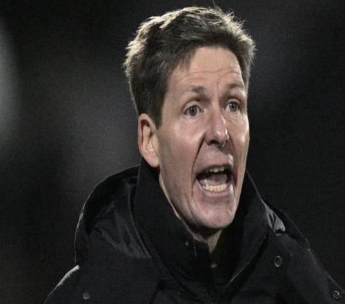 格拉斯納：拉克魯瓦的犯規(guī)始于禁區(qū)外，這或許就是“主場(chǎng)哨”