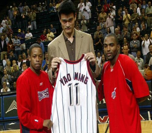 姚明隊友回憶往事：被火箭交易有點生氣弗朗西斯后來直接崩了